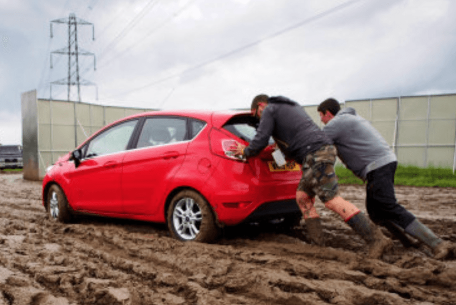 Winch-out & recovery in Los Angeles — Pintask